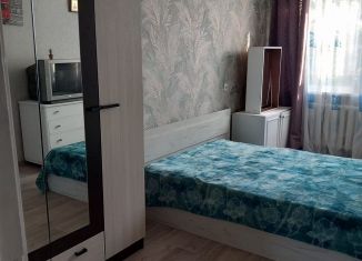 Сдаю трехкомнатную квартиру, 64.9 м2, Кингисепп, улица Воровского, 11