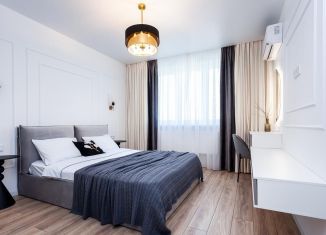 Продаю 2-ком. квартиру, 57 м2, Краснодар, улица имени В.Н. Мачуги, 166А, Карасунский округ