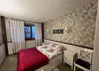 Продам 2-комнатную квартиру, 38.1 м2, Печоры, площадь Победы, 4