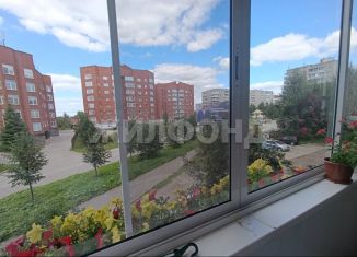 Продаю трехкомнатную квартиру, 64 м2, Нижний Тагил, улица Дружинина, 35