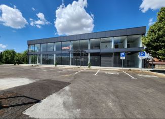 Сдам в аренду торговую площадь, 670 м2, Краснодар, Российская улица, 293, микрорайон Завод Радиоизмерительных Приборов