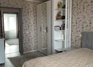 Продается трехкомнатная квартира, 73.4 м2, Исилькуль, проспект Железнодорожников, 4