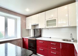 Продажа 4-комнатной квартиры, 79.8 м2, Канаш, улица Машиностроителей, 26