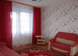 Аренда 1-ком. квартиры, 35 м2, Тобольск, 7-й микрорайон, 26