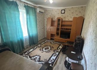 Сдается 2-ком. квартира, 45 м2, Усть-Лабинск, улица Ободовского, 58