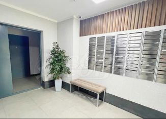 Продам 2-ком. квартиру, 53 м2, Тюмень, улица Новосёлов, 107, ЖК Москва
