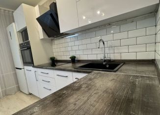 2-комнатная квартира на продажу, 64 м2, Оренбург, Пролетарская улица, 298