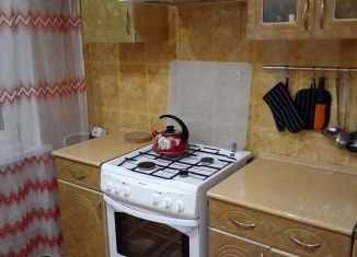 Сдаю двухкомнатную квартиру, 57.5 м2, Кингисепп, Крикковское шоссе, 27/50