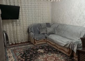 Продаю 2-комнатную квартиру, 40 м2, Махачкала, улица Лаптиева, 75