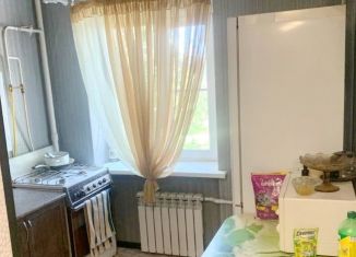 Продаю 1-ком. квартиру, 31 м2, Таганрог, улица Пальмиро Тольятти, 34