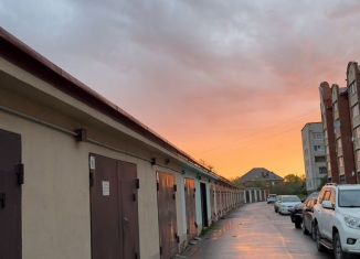 Продаю гараж, 30 м2, Вязьма, улица Строителей, 14А