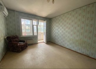 Продам 1-ком. квартиру, 34 м2, Краснодарский край, улица имени 40-летия Победы, 41