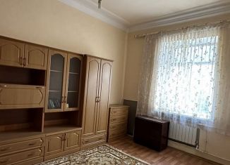 Сдаю 1-ком. квартиру, 37.3 м2, Армавир, улица Ленина, 93