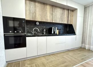 Продам 2-ком. квартиру, 56.8 м2, Татарстан, улица Шамиля Усманова, 3Е