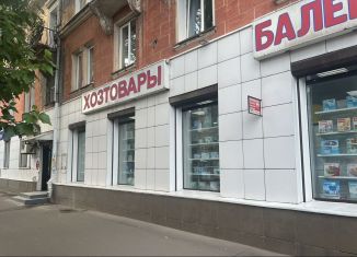 Сдам в аренду торговую площадь, 247 м2, Киров, улица Щорса, 41