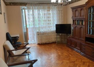 Сдам в аренду трехкомнатную квартиру, 70 м2, Йошкар-Ола, улица Петрова, 21, микрорайон Спортивный