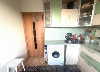 Продам двухкомнатную квартиру, 56.9 м2, Челябинская область, улица Чайковского, 56А