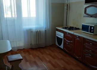 Продам 1-комнатную квартиру, 43 м2, Елабуга, улица Марджани, 18