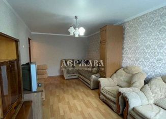 Продается 2-комнатная квартира, 44.5 м2, Старый Оскол, микрорайон Лебединец, 4