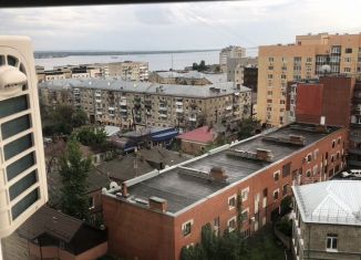 Продаю 2-ком. квартиру, 43 м2, Саратов, Первомайская улица, 37/45