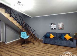 Продаю таунхаус, 132 м2, деревня Зелёная Поляна, Молодёжная улица, 11Е