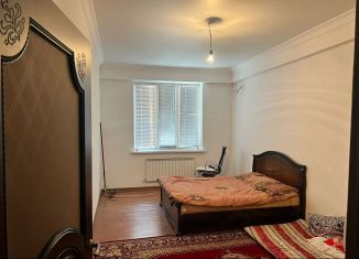 Продам 2-ком. квартиру, 88 м2, Махачкала, улица Кулиева, 83