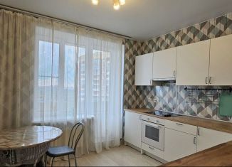 Сдаю 2-ком. квартиру, 81.3 м2, Санкт-Петербург, метро Проспект Ветеранов, проспект Маршала Жукова, 54к1