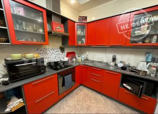 Продаю 2-комнатную квартиру, 80 м2, Ростов-на-Дону, Вятская улица, 65/1