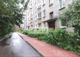 Продаю 1-ком. квартиру, 32.3 м2, Гатчина, улица Радищева, 5