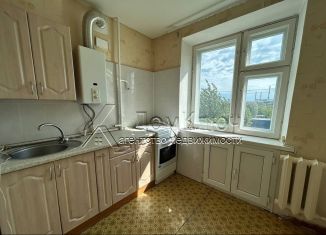 Продаю 2-ком. квартиру, 44.2 м2, Кумертау, Окружная улица, 2