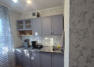 Сдается 3-комнатная квартира, 58.9 м2, Тобольск, 4-й микрорайон, 9