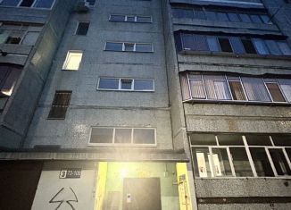 Продается трехкомнатная квартира, 66.4 м2, Ульяновск, улица Димитрова, 5