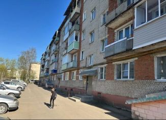 2-комнатная квартира на продажу, 43 м2, Кольчугино, улица 50 лет Октября, 22