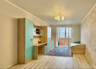 Продам 2-комнатную квартиру, 63.5 м2, Калининград, улица Виктора Денисова, 22