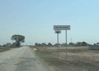 Продаю земельный участок, 6 сот., село Молочное, Конрадская улица, 76