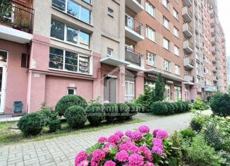 Продается трехкомнатная квартира, 75 м2, Калининград, улица Юрия Гагарина, 7