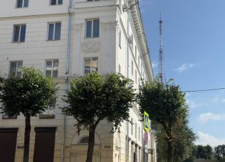 Продажа 2-комнатной квартиры, 61 м2, Смоленск, улица Пржевальского, 9/27