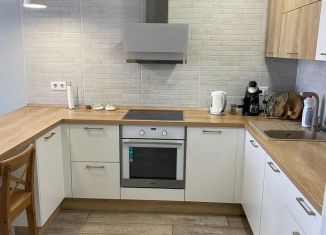 Продается 1-ком. квартира, 52 м2, село Зубово, улица Бориса Перина, 2