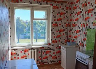 Продается 2-ком. квартира, 45 м2, Новочебоксарск, Комсомольская улица, 22