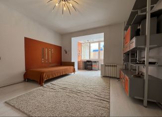 Продается 2-комнатная квартира, 89.5 м2, Чебоксары, улица Пирогова, 4к2