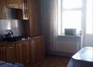 Сдам 4-комнатную квартиру, 85 м2, Старый Оскол, микрорайон Набережный, 12