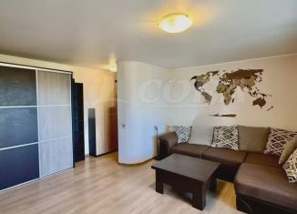 Продается двухкомнатная квартира, 56.5 м2, Тюмень, улица Максима Горького, 10к1