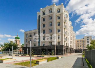 Продам 3-комнатную квартиру, 104.1 м2, Тюмень, улица 25 Октября, 40