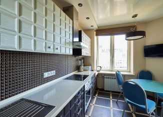 Продаю 4-ком. квартиру, 90 м2, Санкт-Петербург, Выборгское шоссе, 17к3