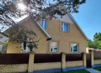 Продажа дома, 175 м2, посёлок городского типа Медведево, улица Мосолова