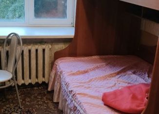 Сдаю в аренду комнату, 12 м2, Нижнекамск, проспект Вахитова, 9