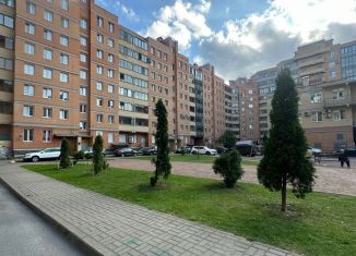 Продаю квартиру студию, 29 м2, Гатчина, улица Хохлова, 8