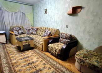 Аренда 3-комнатной квартиры, 62.4 м2, Тобольск, 4-й микрорайон, 9А