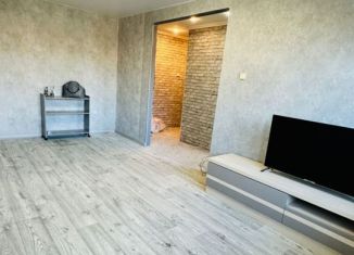 Сдам в аренду 2-ком. квартиру, 47 м2, посёлок Подольской машинно-испытательной станции, Молодёжная улица