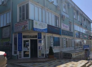 Продаю помещение свободного назначения, 84.5 м2, Крымск, улица Ленина, 180